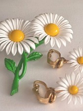 Vintage 1960s Orange Enamel Daisy Flower Brooch and Clip-On Earrings Set