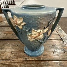 Roseville Pottery Magnolia Two-Handled Vase in Blue — listing 4