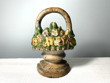 Cast Iron Floral Cakelet / Muffin Baking Pan, Flower-Shaped Cavities (Rose, Daisy, Lily) Other maker's mark — listing 2