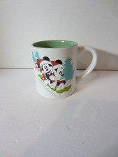 Silver Buffalo Disney Mickey and Minnie Kiss & Heart Hands 14oz Glitter Handle Glass Mug