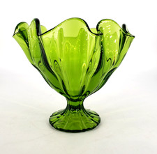 Mid-Century Green Glass Handkerchief Bowl with Ruffled Rim — listing 5