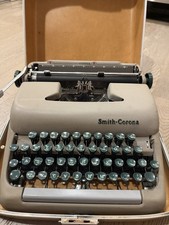 Smith-Corona Clipper Portable Typewriter with Case — listing 2