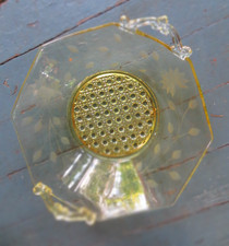 Vintage Yellow Uranium/Vaseline Depression Glass 3-Section Divided Grill Plate, 10 inch, Cameo/Etched Pattern — listing 4