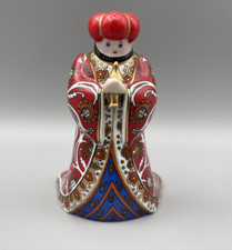 Faberge-Style Religious Nativity Trinket Egg with Hinged Lid and Resin Holy Family Figurine — listing 2