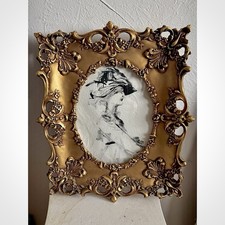 Pair of Oval Gilt-Framed Portrait Prints of Clergy/Gentleman Figures