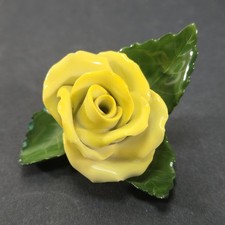 Herend Porcelain Yellow Rose Figurine on Leaves, 3 inch — listing 5