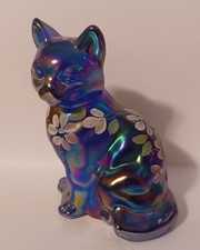 Iridescent Carnival Glass Crouching Cat Figurine (Black Amethyst)