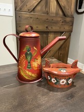 Hand-Painted Tole Metal Watering Can with Duckling and Tulip Folk Art Motif — listing 6