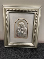 Antique 18K Yellow Gold Madonna and Child Religious Medal Pendant — listing 3