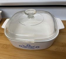 Vintage CorningWare Cornflower Blue Square Casserole Dish with Glass Lid — listing 3