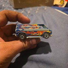 Vintage Die-Cast Hot Rod with Exposed Chrome Engine and #8-Ball Graphics (Pink/Magenta) Matchbox — listing 2