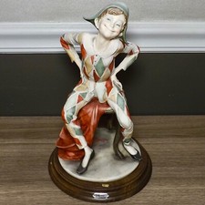 Pair of Italian Porcelain Commedia dell'Arte Figurines - Harlequin and Pulcinella, Capodimonte Style — listing 5