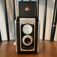 Kodak Duaflex III Pseudo-TLR Box Camera with Kodar 72mm f/8 Lens and Original Leather Field Case — listing 5