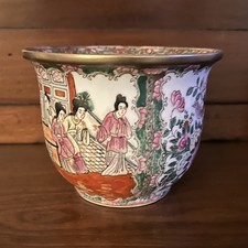 Chinese Famille Rose Porcelain Jardinière (Cachepot) with Underplate, Figural Landscape Scene — listing 6