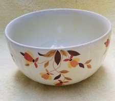 Hall's Superior Autumn Leaf Radiance Mixing Bowl — listing 4