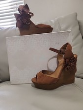 Gianni Bini Black Leather Cutout Platform Wedge Sandals — listing 5
