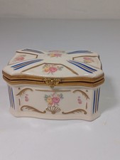 Vintage Hand-Painted Porcelain Rose Motif Small Dish / Nappy with Gold Rim, Made in Japan — listing 4