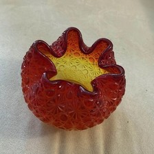 Amberina Pressed Glass Small Square Bowl, Daisy & Button Pattern, 5 inch — listing 5