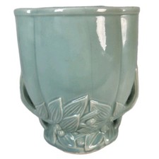 McCoy Leaves & Berries Pattern Jardiniere / Pot in Matte Green, 4.5 inch — listing 3