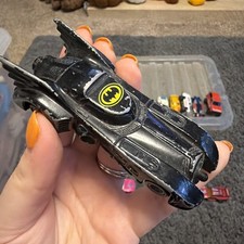 Batman 1989/1992 Batmobile Die-Cast Model Car Hot Wheels / Mattel