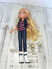 Bratz Doll with Blonde Hair, Graphic Tee & Black Cargo Pants — listing 6
