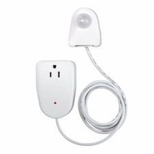 Westek Indoor Motion Activated Light Control MLC2BC, 75W Max CFL Compatible Screw-In Socket Adapter
