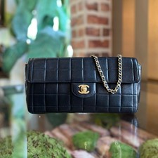Chanel Diamond Stitched CC East West Flap Bag Beige Lambskin — listing 2