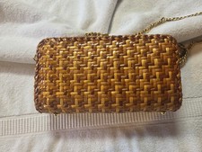 Vintage Woven Wicker Box Handbag with Kiss-Lock Clasp and Curved Handle