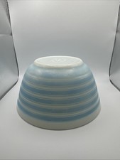 Vintage Pyrex Rainbow Stripe Yellow 2.5 Qt Mixing Bowl (#403) — listing 2