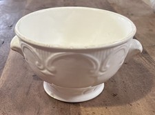 Sabatier Le Grande Buffet Cream Ceramic Gravy Boat / Sauce Server with Fleur-de-Lis Motif — listing 4