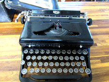 Antique Royal Portable Typewriter with Glass Round Keys — listing 6