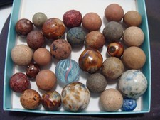 Mixed Lot of Vintage & Modern Glass Marbles in Tin — listing 3