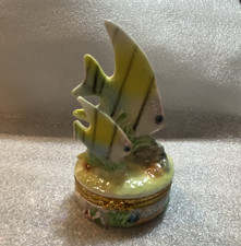 Porcelain Hinged Trinket Box with Figural Fish Finial and Seashell Motif — listing 5