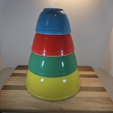 Vintage Pyrex Primary Colors Nesting Mixing Bowl Set (4-Piece: 401, 402, 403, 404) — listing 2