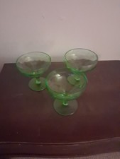 Vintage Green Thumbprint Pattern Footed Sherbet / Champagne Coupes, Pair — listing 5