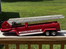 Vintage Nylint Pressed-Steel Aerial Ladder Fire Truck with Trailer — listing 5