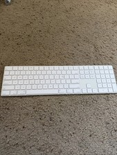 Apple Magic Keyboard with Numeric Keypad and Touch ID (Spanish Layout) — listing 2