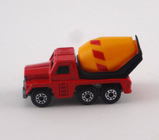 Matchbox Superfast No. 19 Cement Truck, Red Cab with Yellow Barrel — listing 4