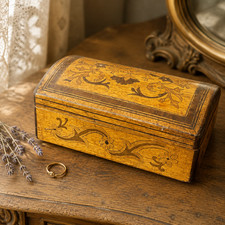 Handcrafted Wooden Marquetry Quilt-Pattern Hinged Keepsake Box