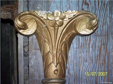 Pair of Gilt Carved Feather-Motif Finials / Decorative Bud Vases — listing 4