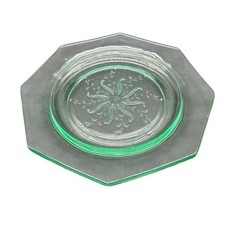Green Uranium Glass 9-Inch Plate with Ribbed Rim and Starburst Center — listing 6