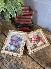 Vintage Floral Still Life Oil Painting in Carved Wood Frame — listing 5