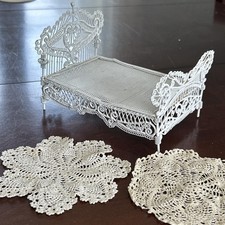 Vintage Wicker/Rattan Dollhouse Furniture Set - Round Table and Chairs — listing 2