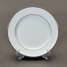 Mikasa Fine China 'Citation' 5428 White Dinner Plate with Platinum Trim — listing 3