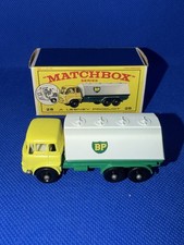 Matchbox Lesney No. 25 BP Petrol Tanker (Ergomatic Cab, Green/White)