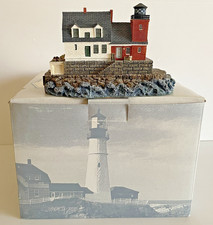 Harbour Lights Skeletal Screwpile Lighthouse Figurine with Keeper's Cottage — listing 2
