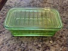 Green Uranium Depression Glass Refrigerator Dish with Lid, Ribbed Pattern, 5" Square — listing 2