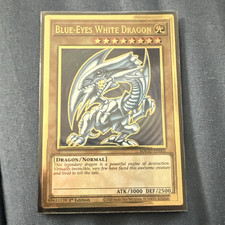 Yu-Gi-Oh! Blue-Eyes White Dragon SKE-001 Super Rare (Starter Deck Kaiba Evolution)