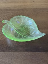 Green Uranium (Vaseline) Glass Depression-Era Ribbed/Swirl Console Bowl with Square Foot — listing 5