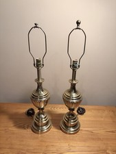 Stiffel Brass and Walnut Column Table Lamp — listing 6